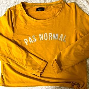 ONLY used crop top - Full hand that goes for all seasons